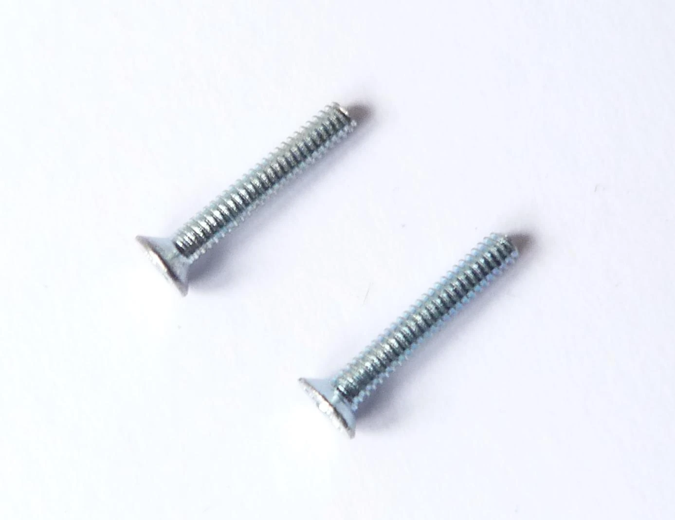 Screws For 30mm And 32mm HyperSpinners (2) 1 Screws For 30mm And 32mm HyperSpinners (2)